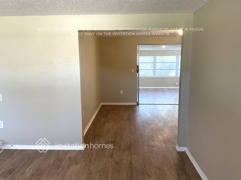 Building Photo - 2824 Seaspray St