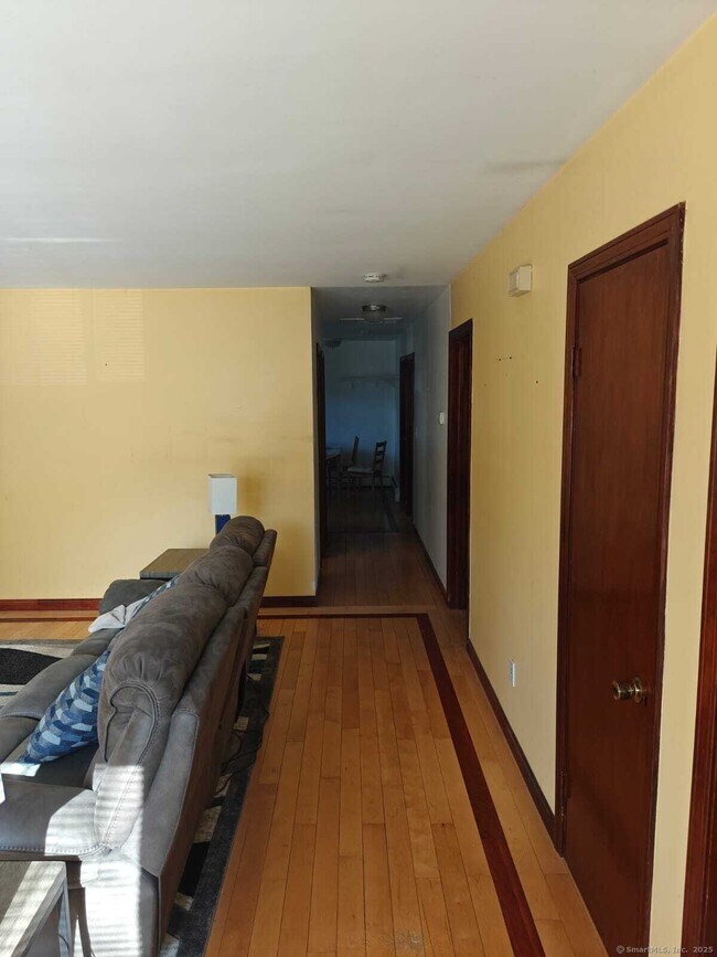 Building Photo - 47 Fort Hill Ave