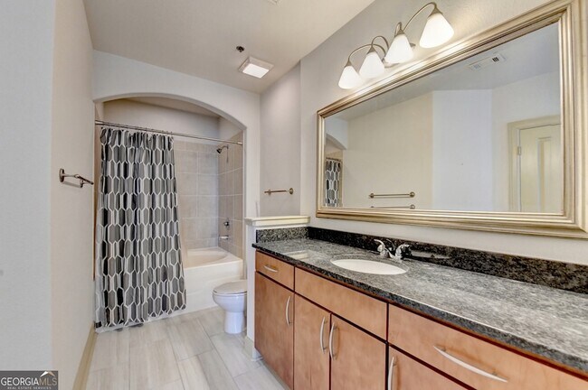 Building Photo - 3445 N Stratford Rd NE