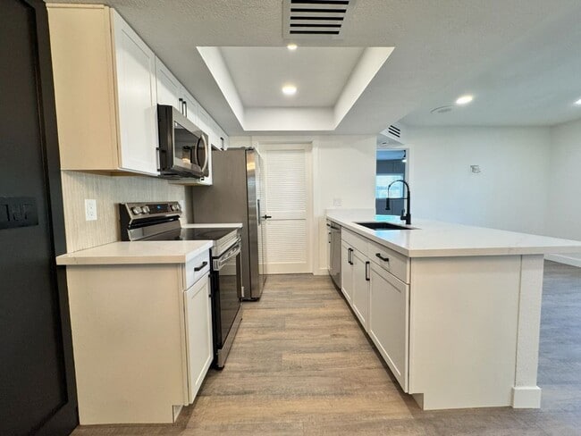 Building Photo - 520 N Stapley Dr