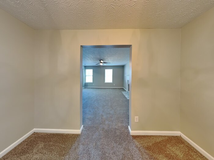 Building Photo - 2406 Mills Bend