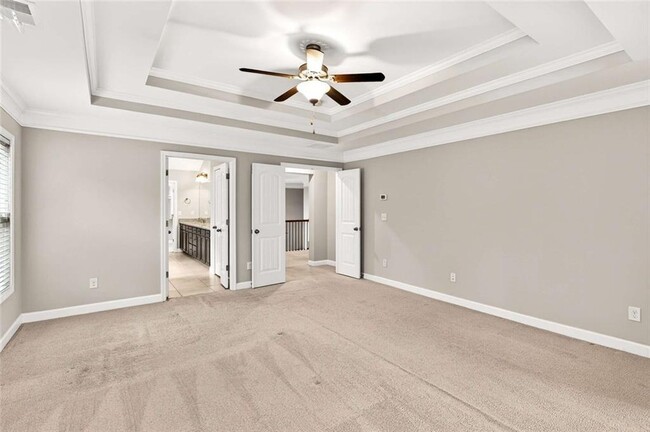 Building Photo - 4930 Alexandria Ave