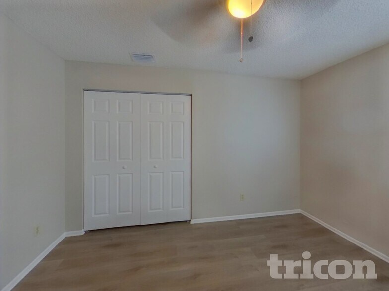 Building Photo - 8306 Riverboat Dr