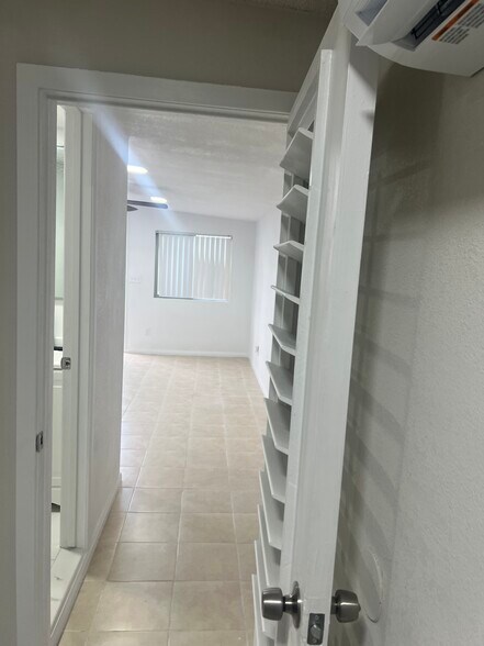 Building Photo - 4011 Placita Ave