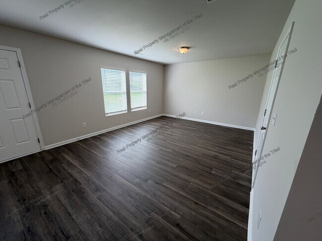 Building Photo - 4116 Devonwood Ct