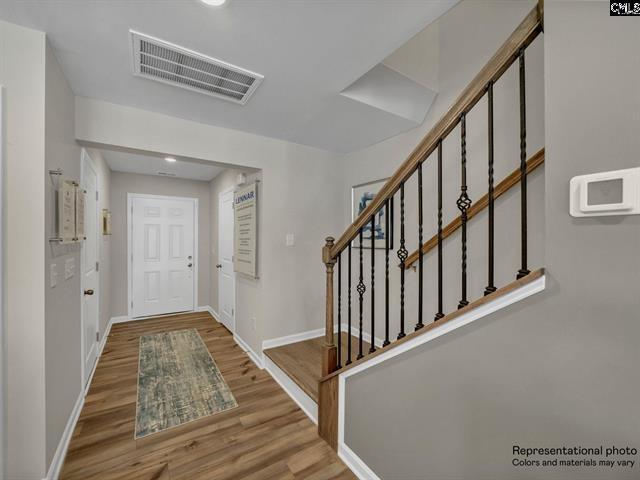 Building Photo - 240C Pine Point Rd