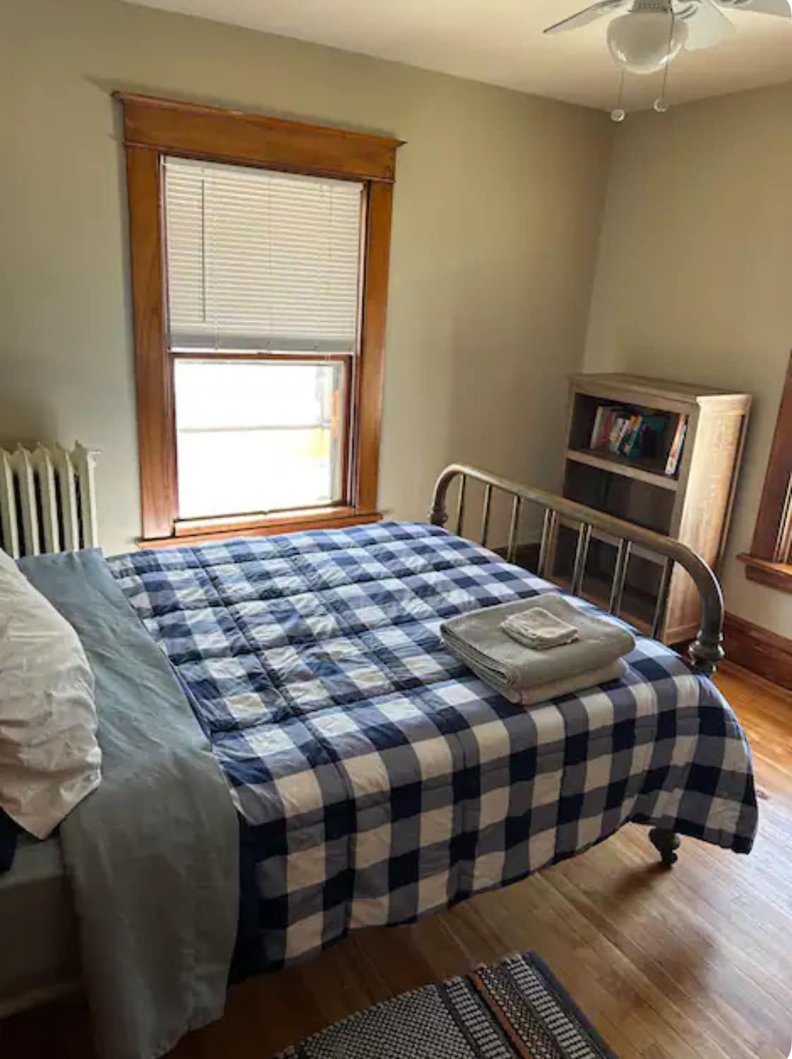 Bedroom 2 - 205 George St W