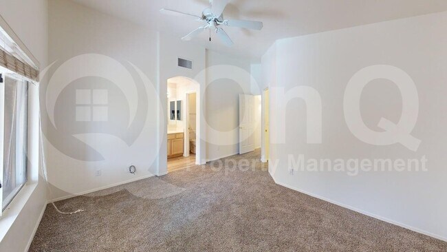Building Photo - 144 E Mesquite Crest Pl