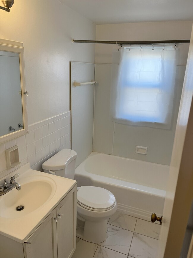 Building Photo - 2110 Market Ave N