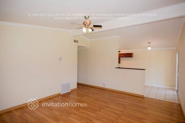 Building Photo - 6628 Thomas Dr