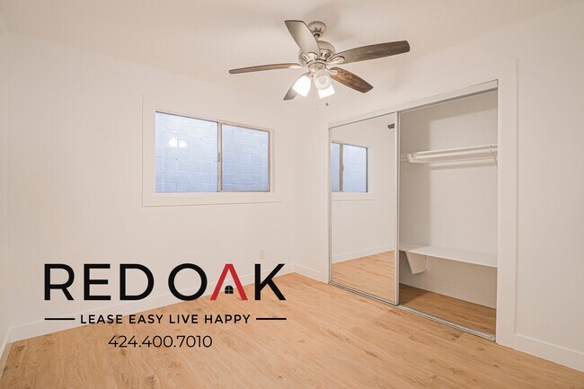 Building Photo - 2244 S Western Ave