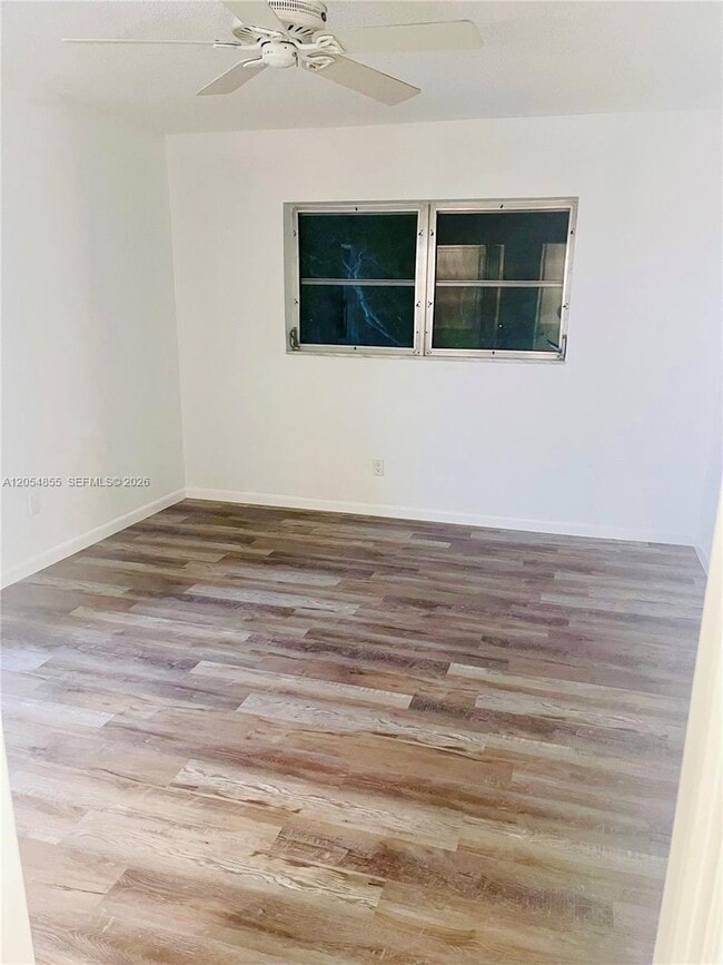 Building Photo - 2461 SW 82nd Ave