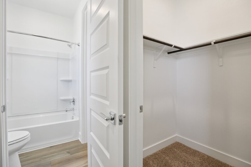 Building Photo - 1104 Yaupon Holly Dr