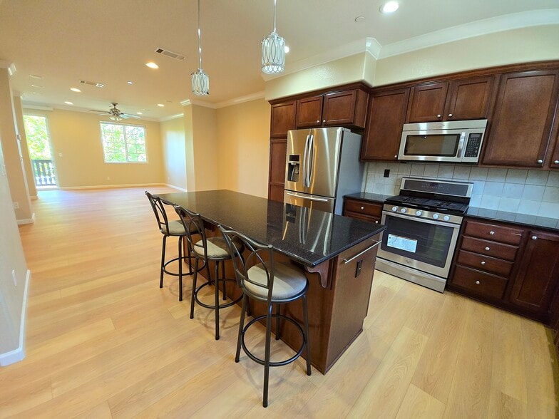 2nd Floor, Kitchen - 5962 Lugano Via