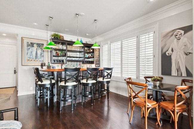 Building Photo - 1514 E Oceanfront