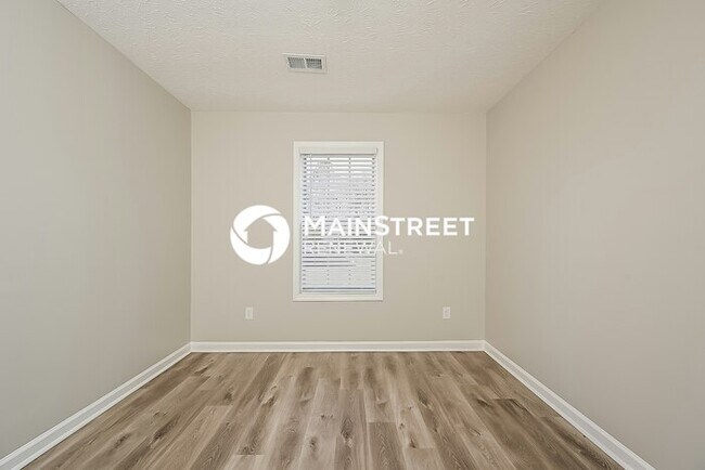 Building Photo - 3 Bedroom Pet-Friendly Home in HAMPTON, GA...