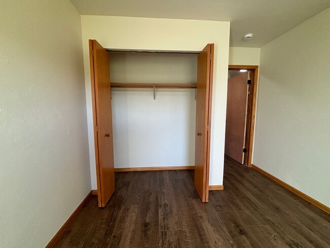 Building Photo - 416-418 Pecor St