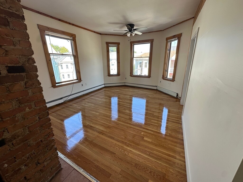 Building Photo - 17 Sachem St