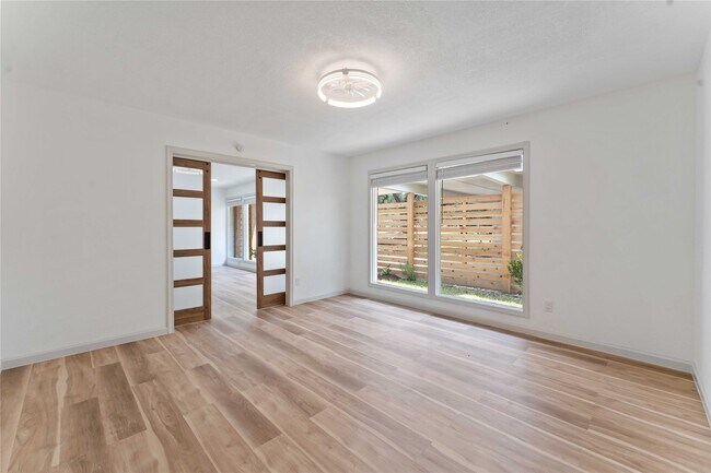 Building Photo - 5722 W Bellfort Ave