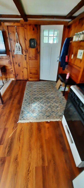 Building Photo - 86 Forest St