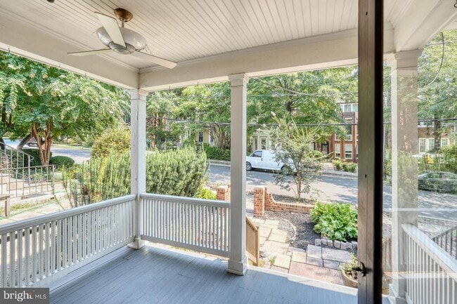 Building Photo - 2428 Tunlaw Rd NW