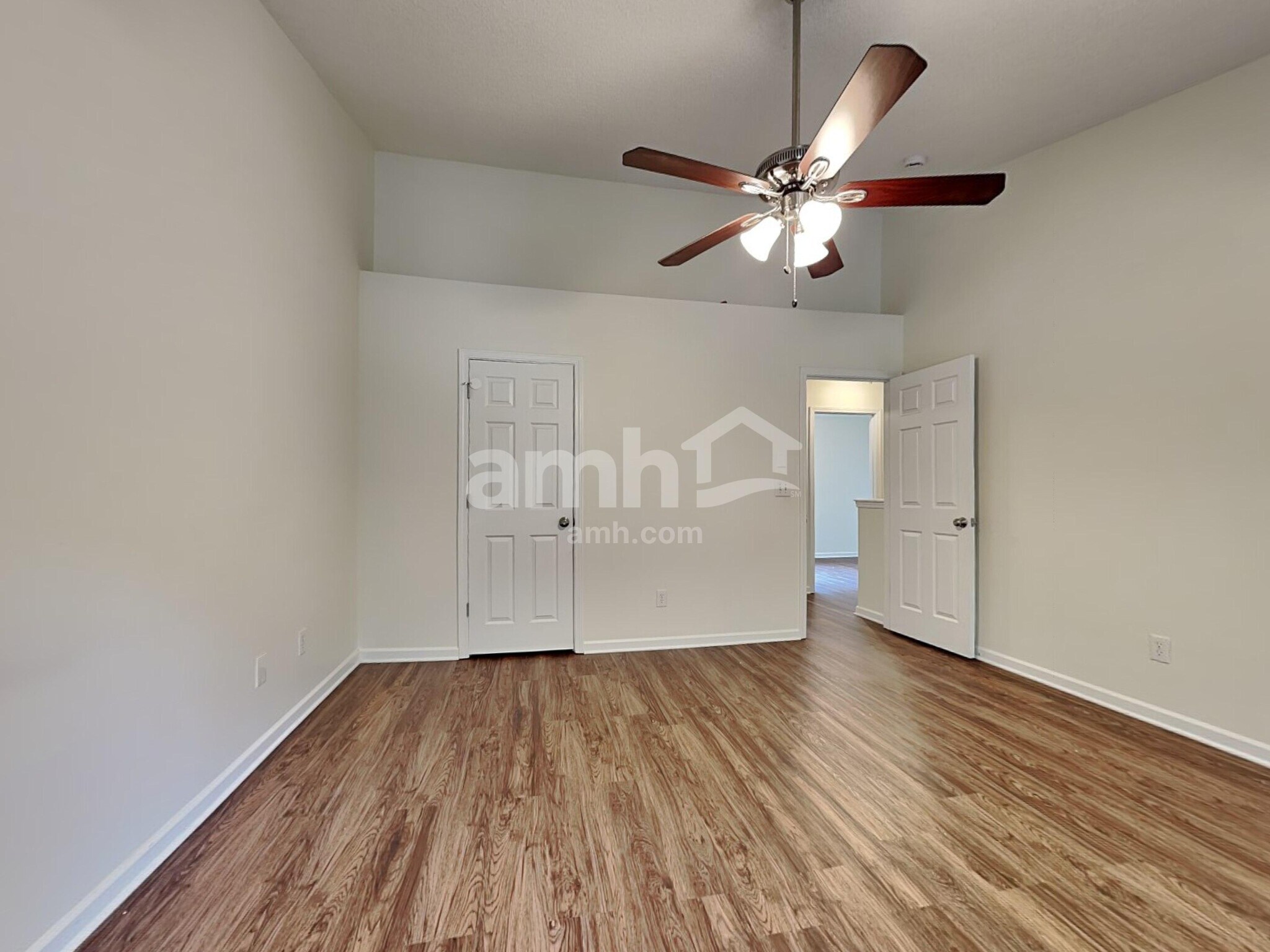 Building Photo - 6335 Dumont Ln