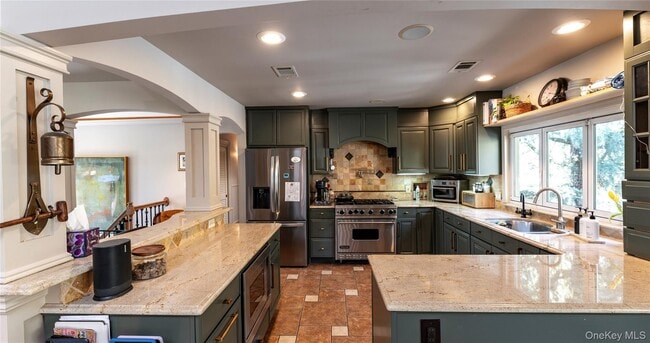 Building Photo - 602 Palmer Dr