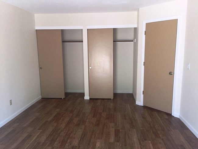 Building Photo - 4 br, 2 bath House - 9310 SW Tonopah st