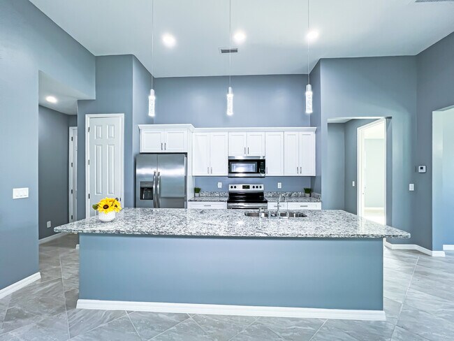 Building Photo - 5229 7th St W