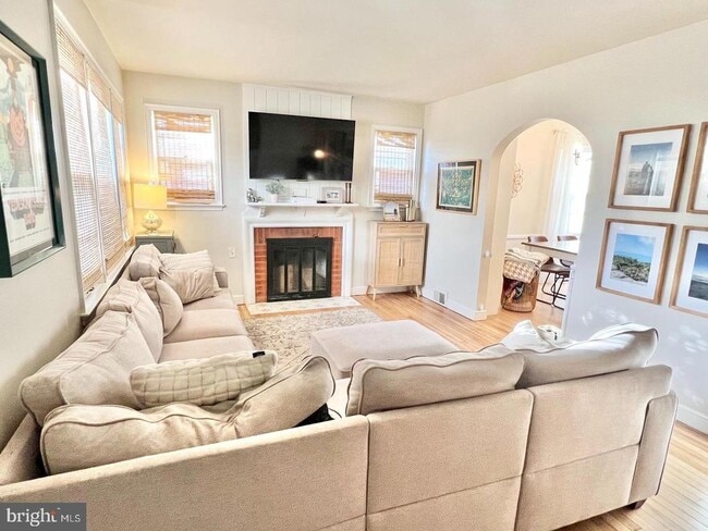 Building Photo - 503 Dorchester Ave