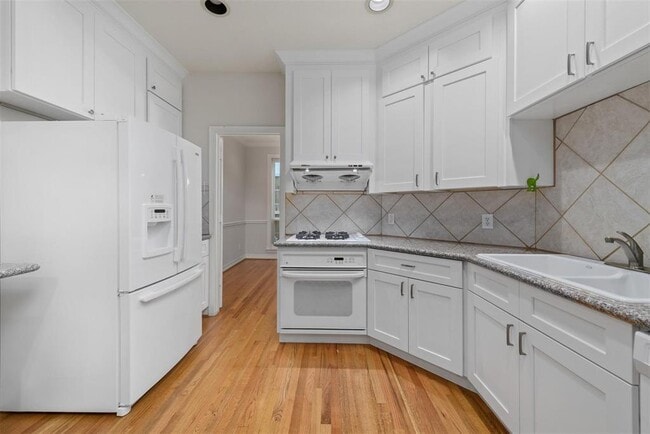 Building Photo - 6714 Montclair Dr