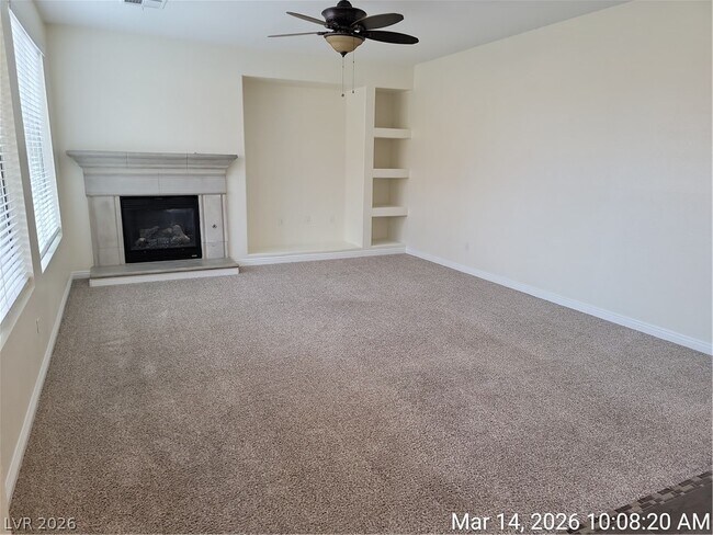 Building Photo - 998 Lone Pine River Ave