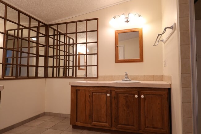 Building Photo - 922 Moss Oak Ct