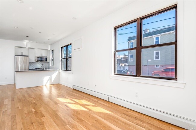 Building Photo - 61-21 55th St