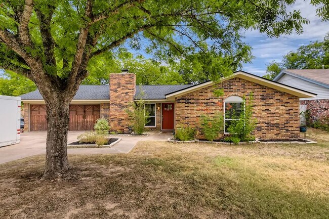 Building Photo - 9639 Newfoundland Cir