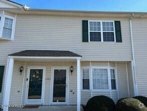 Building Photo - 2385 Vineyard Dr