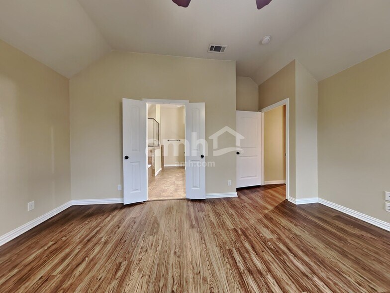 Building Photo - 109 Firestone Dr