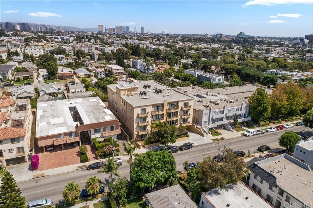 Building Photo - 1530 S Centinela Ave