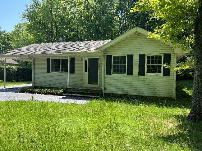 Building Photo - Cottage Locust Valley