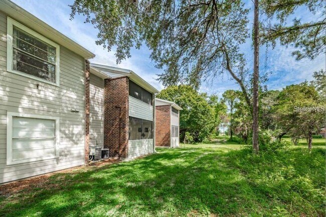 Building Photo - 1400 Gandy Blvd N