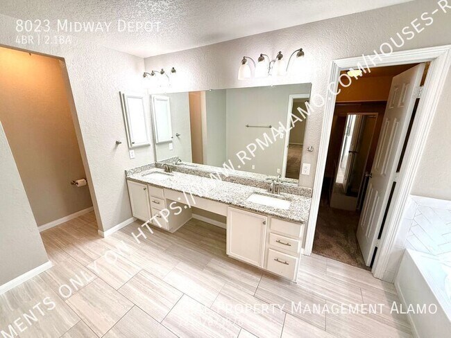 Building Photo - 8023 Midway Depot