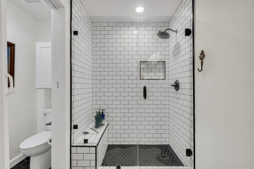 Building Photo - 15290 Bambi Ct