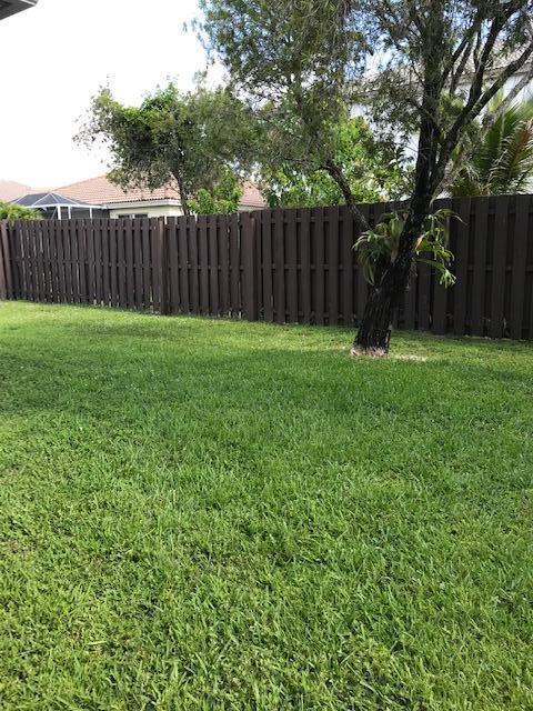 Building Photo - 10914 Oak Bend Way