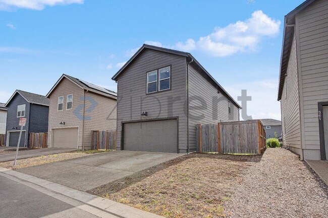 Building Photo - Unit