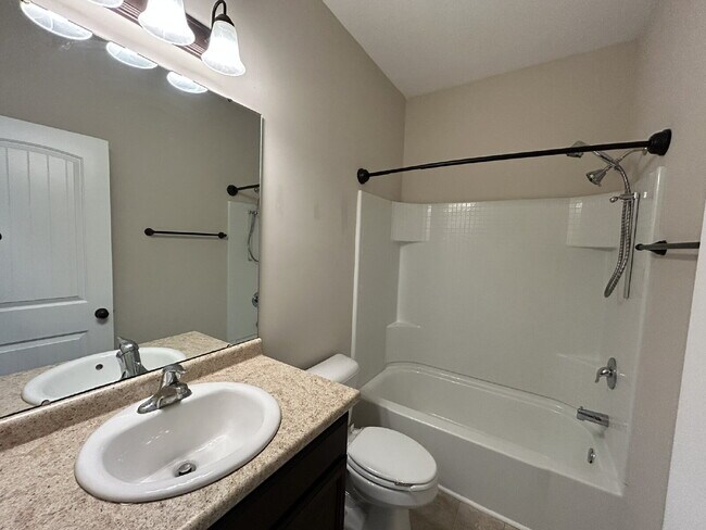 Building Photo - Home for Rent