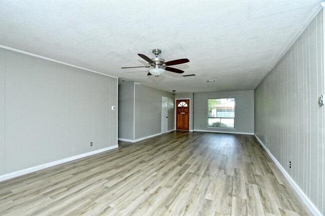 Building Photo - 7509 Daugherty St