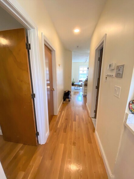 Building Photo - 359 Western Ave