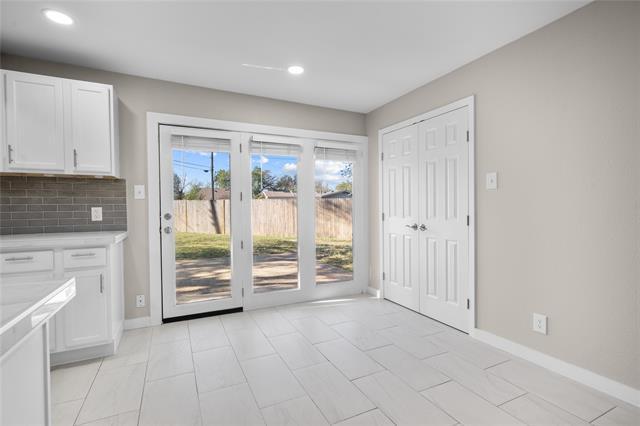 Building Photo - 2302 Valleywood Dr