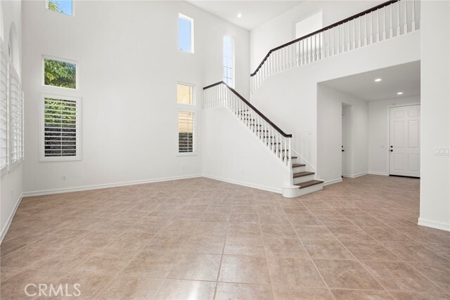Building Photo - 2556 Pearblossom St
