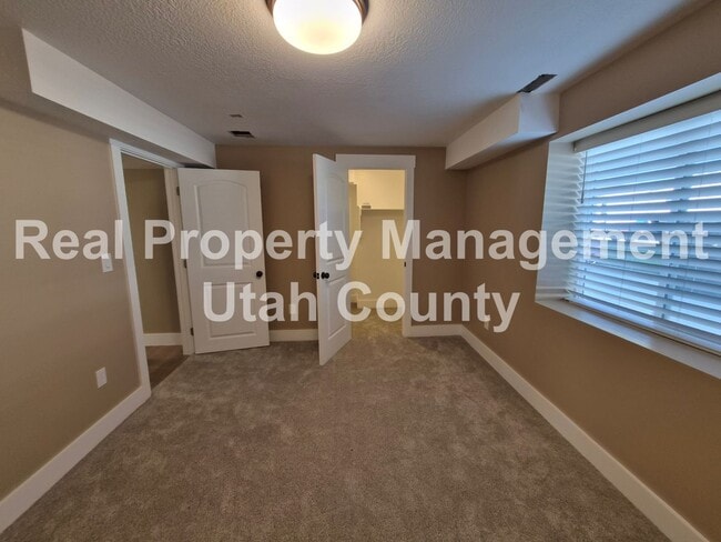 Building Photo - 1624 S 210 W